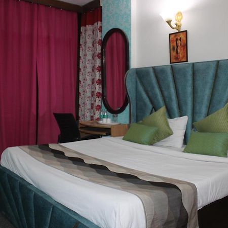 Awasthi Kozi Stays B&B - Closest To Vfs New Delhi Ngoại thất bức ảnh