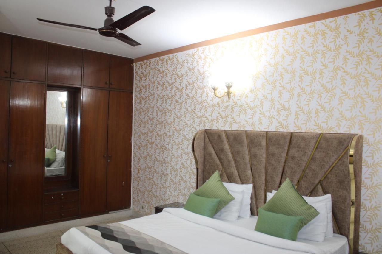 Awasthi Kozi Stays B&B - Closest To Vfs New Delhi Ngoại thất bức ảnh