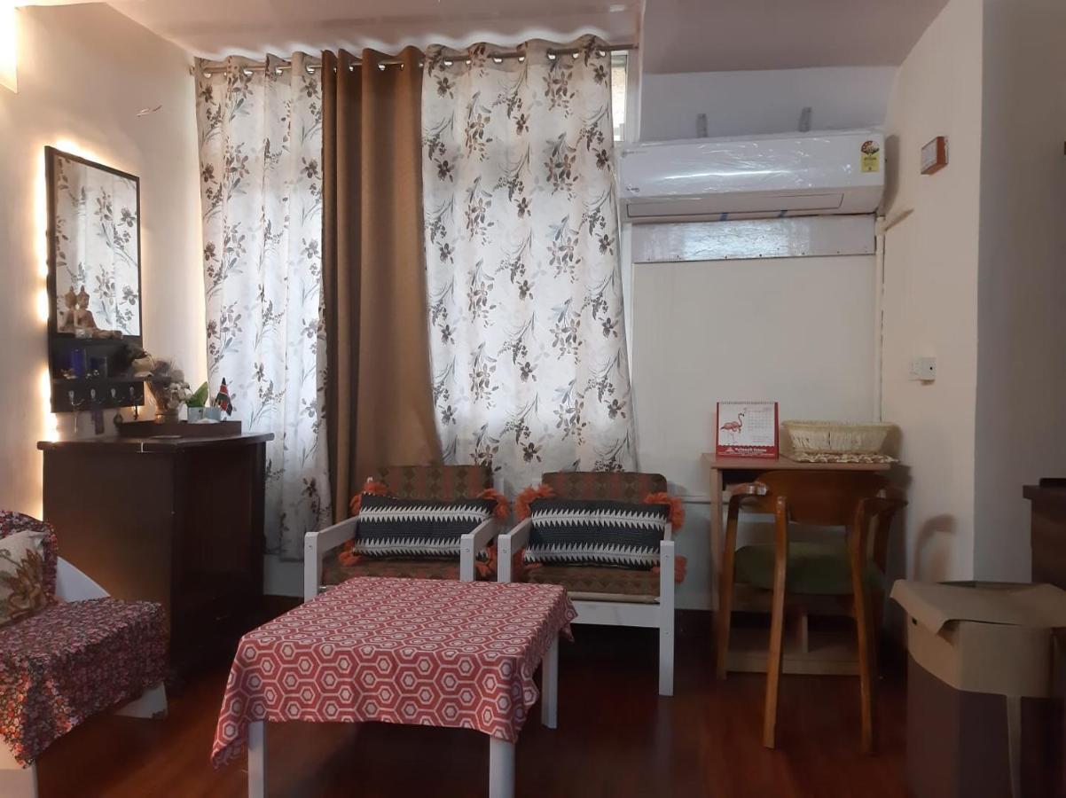 Awasthi Kozi Stays B&B - Closest To Vfs New Delhi Ngoại thất bức ảnh