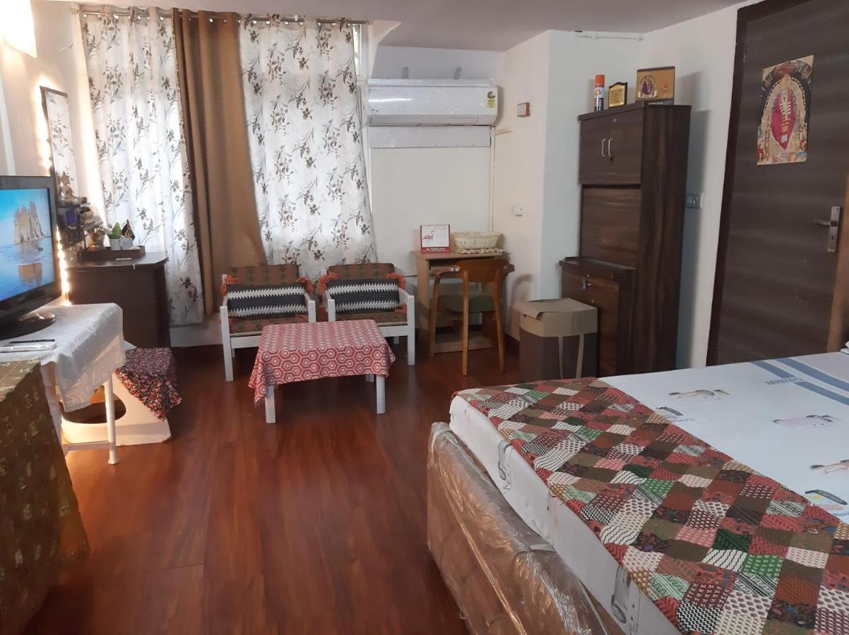 Awasthi Kozi Stays B&B - Closest To Vfs New Delhi Ngoại thất bức ảnh